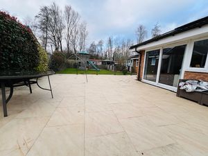 Photo 16- click for photo gallery